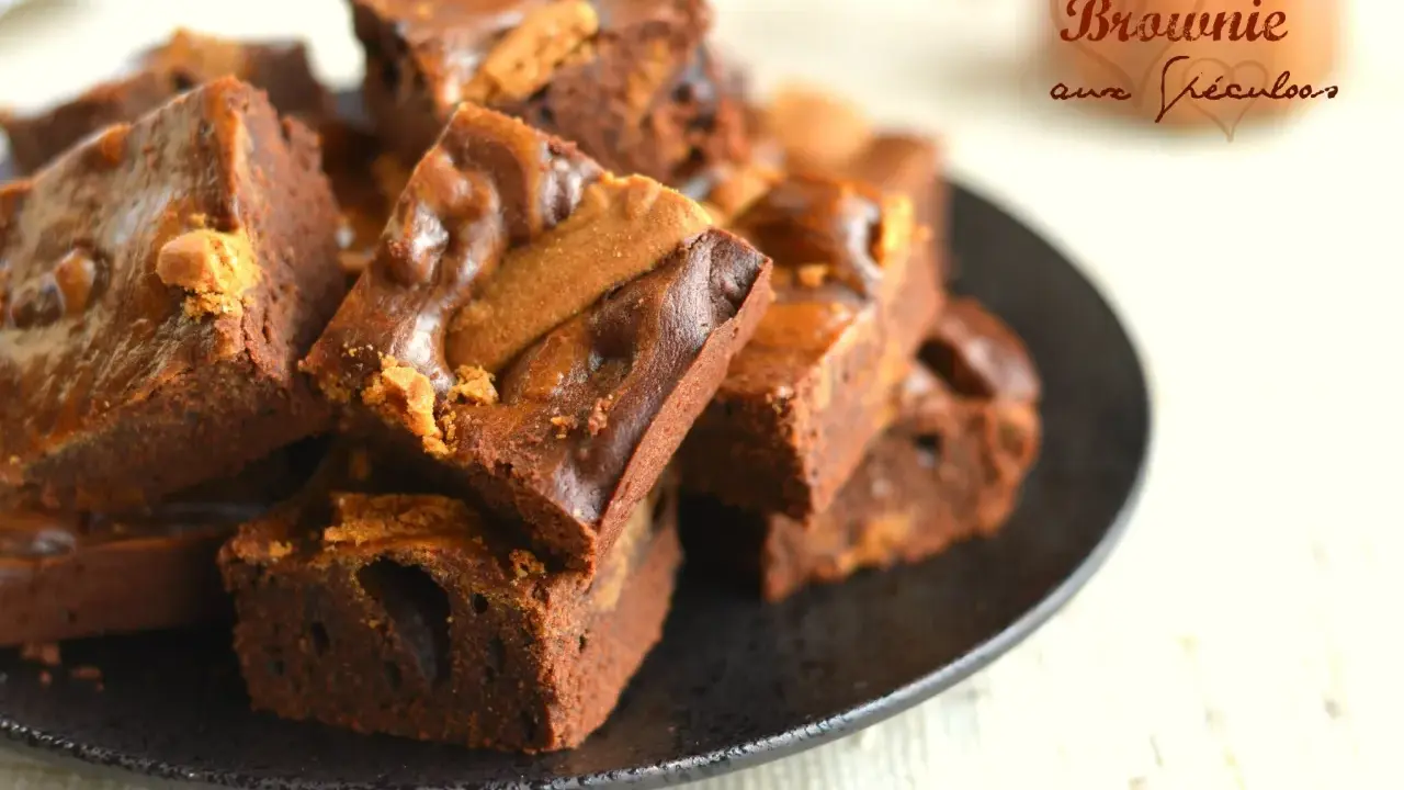 Délicieux brownie aux spéculoos, un vrai régal pour les gourmands.