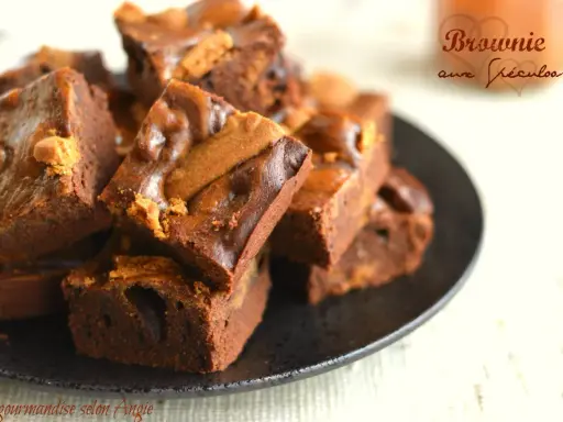 Délicieux brownie aux spéculoos, un vrai régal pour les gourmands.