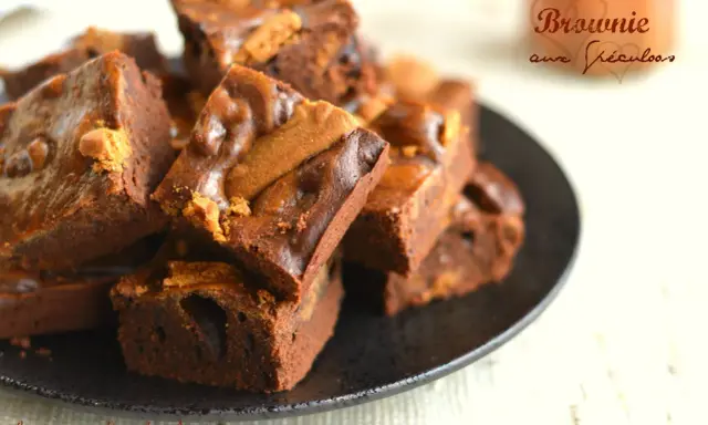 Délicieux brownie aux spéculoos, un vrai régal pour les gourmands.